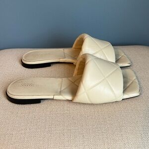 Bottega Veneta Lido Flat Padded Sandals Cream